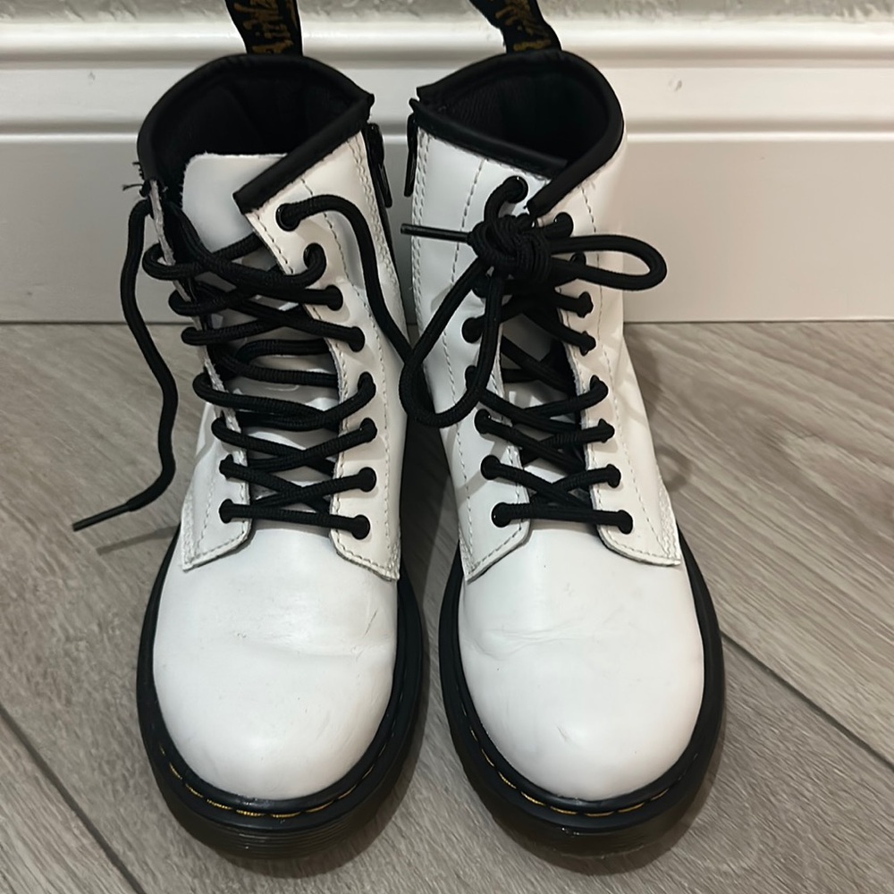Gently used. Doc Marten Youth Girls white combat boots size 2